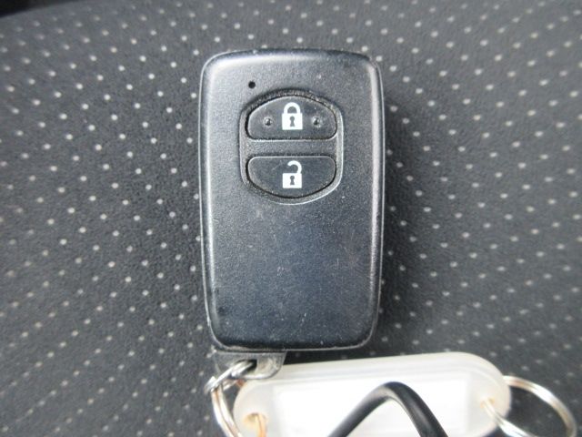 Toyota PRIUS 2012-09 3841-16