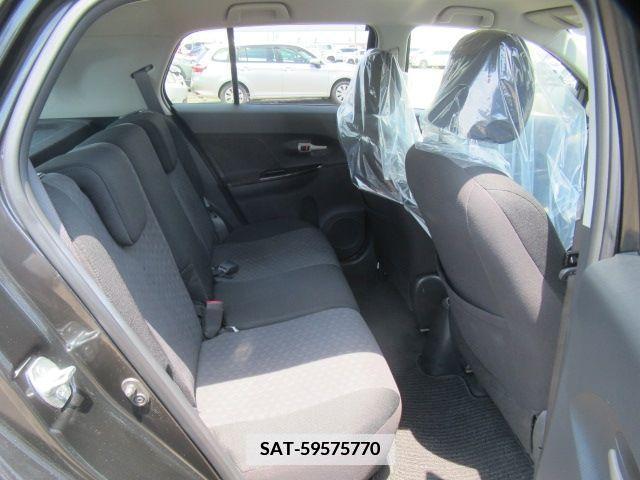 Toyota IST 2010-05 381073-5