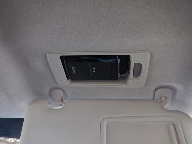 Mazda DEMIO 2019-08 8153-11