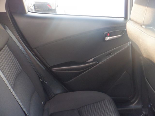 Mazda DEMIO 2019-08 8153-25
