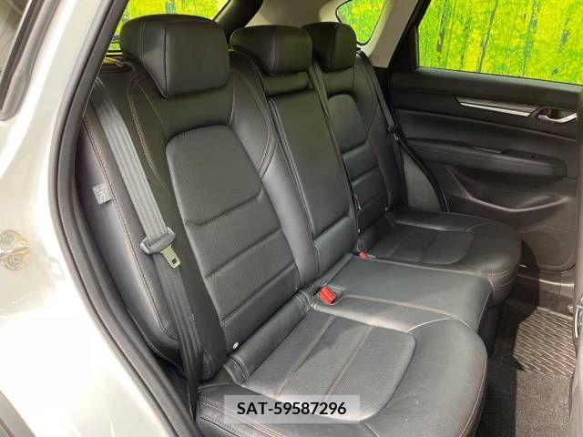 Mazda CX-5 2017-08 219950-9