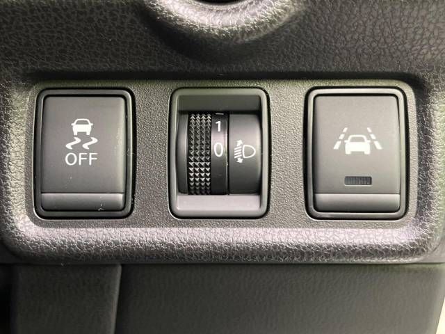 Nissan NOTE 2017-07 6065-5