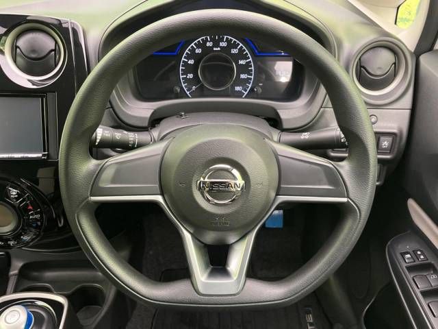 Nissan NOTE 2017-07 6065-11