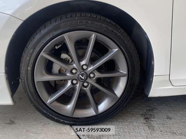 Lexus CT 2011-04 275202-15