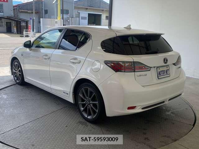 Lexus CT 2011-04 275202-12