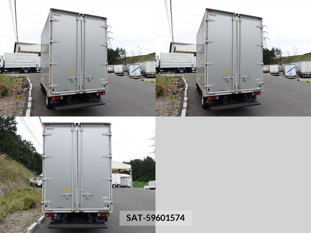 Mitsubishi CANTER 2017-04 294448-2