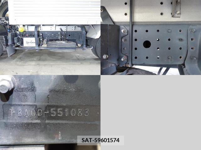Mitsubishi CANTER 2017-04 294448-7