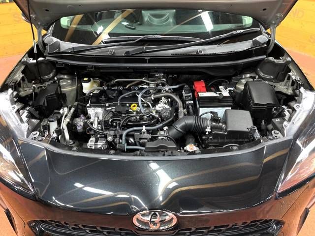 Toyota YARIS CROSS 2023-07 196483-18