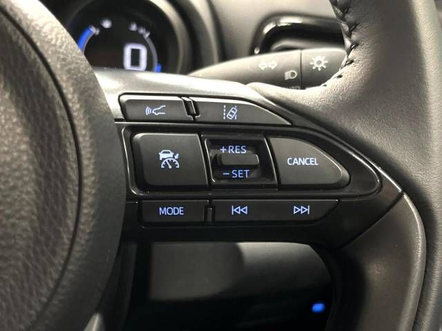 Toyota YARIS CROSS 2023-07 196483-4