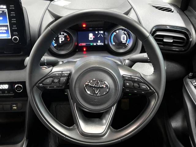 Toyota YARIS CROSS 2023-07 196483-11