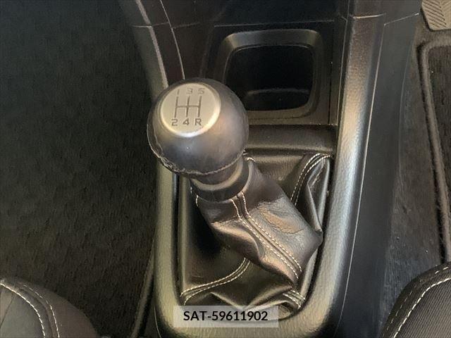 Suzuki SWIFT 2013-02 286652-4