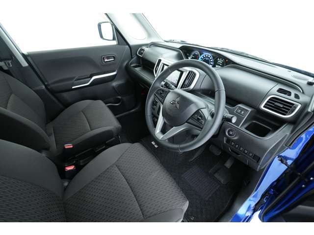 Mitsubishi DELICA D2 2017-04 18247-13