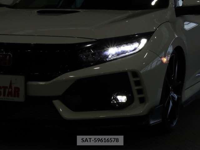 Honda CIVIC 2017-12 389992-14