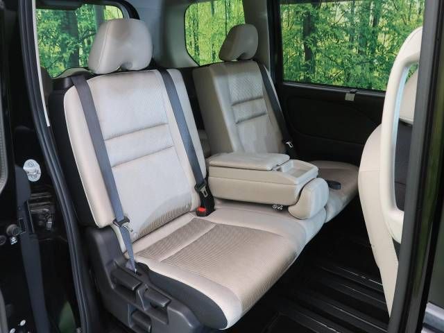 Nissan SERENA 2017-09 182123-13