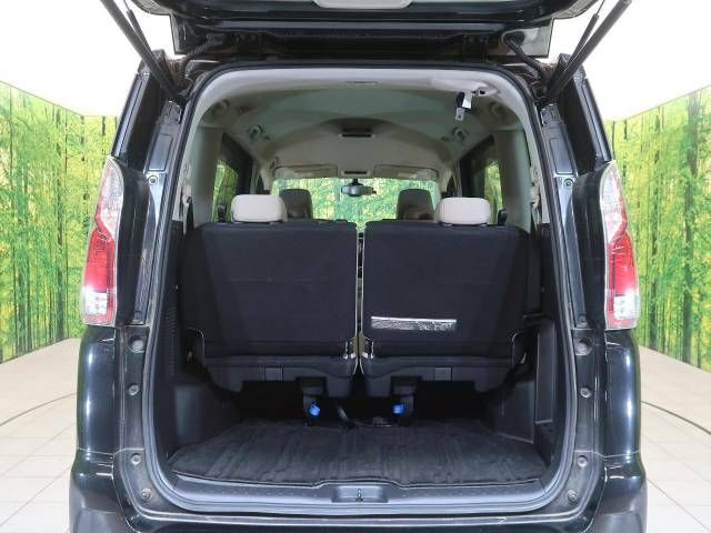 Nissan SERENA 2017-09 182123-15