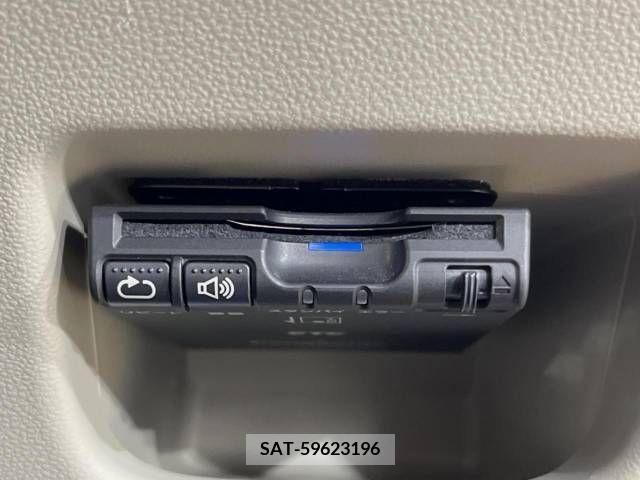 Daihatsu CAST 2016-02 250787-5