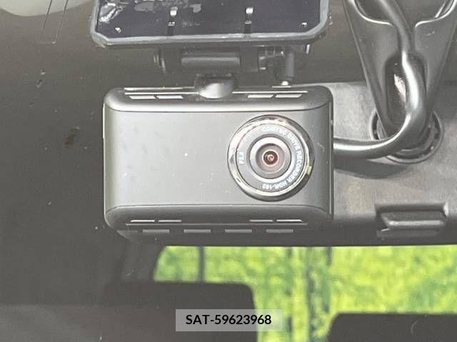 Nissan CUBE 2009-09 320648-3