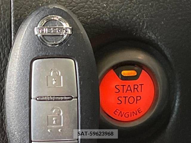 Nissan CUBE 2009-09 320648-4