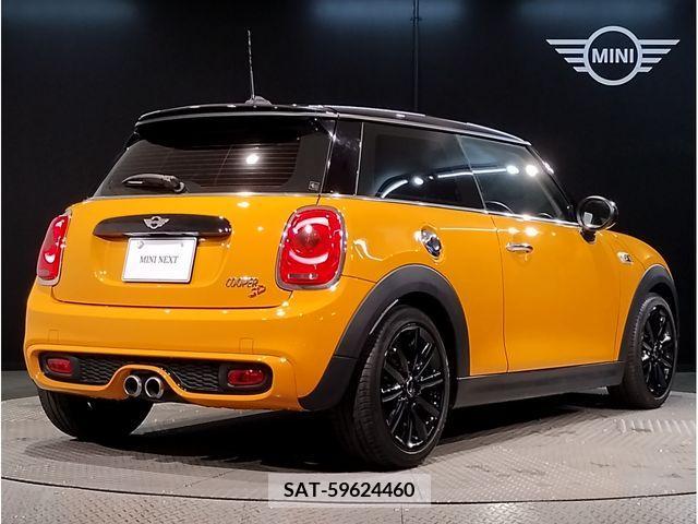 Bmw MINI 2018-02 230901-5