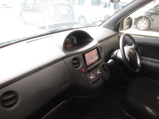 Toyota SIENTA 2012-02 21714-18