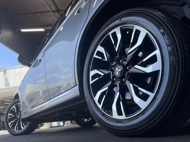 Mitsubishi OUTLANDER PHEV 2015-12 6111-18