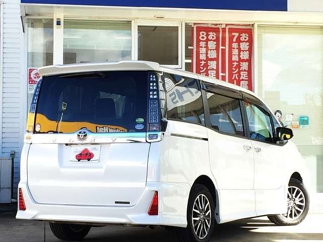 Toyota VOXY 2016-03 28348-2