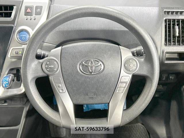 Toyota PRIUS ALPHA 2015-03 211443-11