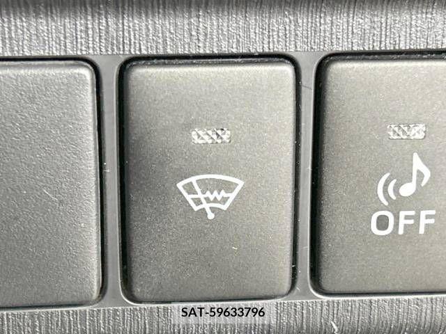 Toyota PRIUS ALPHA 2015-03 211443-5