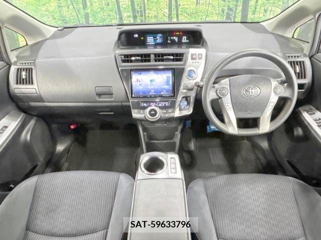 Toyota PRIUS ALPHA 2015-03 211443-1