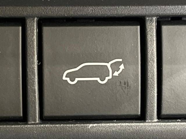 Toyota PRIUS 2023-05 194589-8