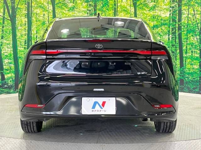 Toyota PRIUS 2023-05 194589-15