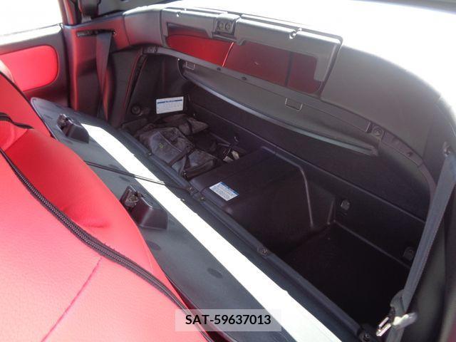 Toyota MR-S 2004-02 231418-19