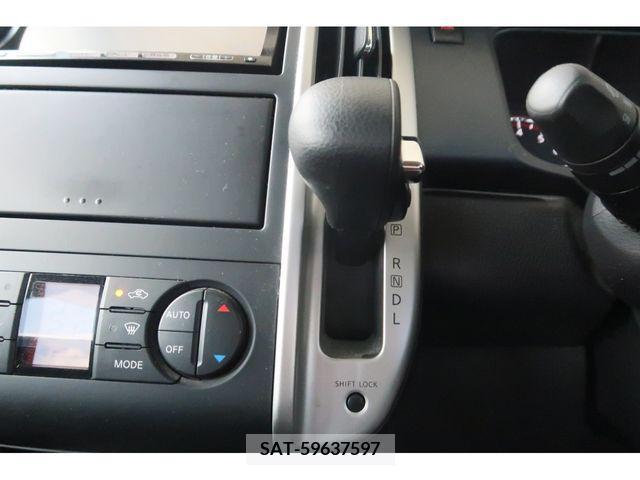 Nissan SERENA 2010-01 284337-10