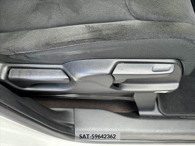Honda N BOX CUSTOM 2018-08 328698-27