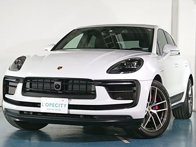 Porsche MACAN 2023-05 184127-0