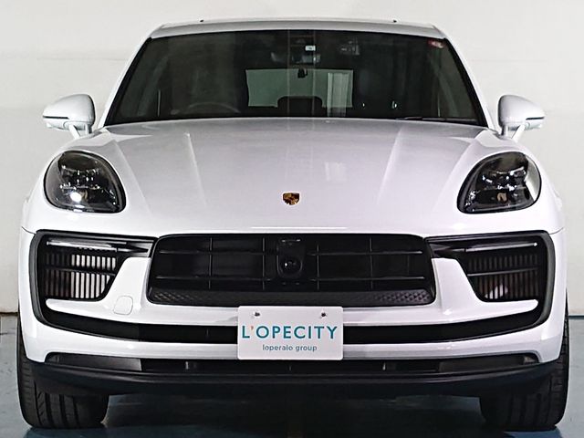 Porsche MACAN 2023-05 184127-2