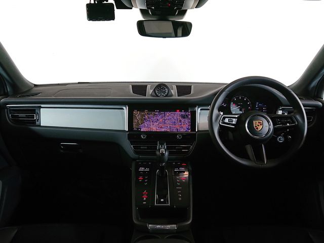 Porsche MACAN 2023-05 184127-10