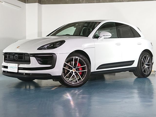 Porsche MACAN 2023-05 184127-1