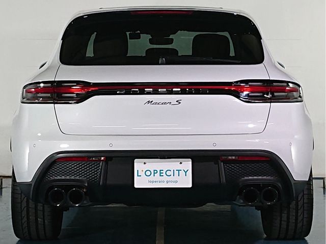 Porsche MACAN 2023-05 184127-3