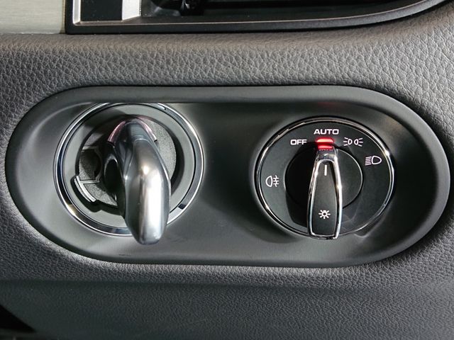 Porsche MACAN 2023-05 184127-20
