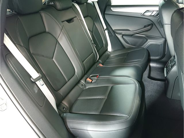 Porsche MACAN 2023-05 184127-9