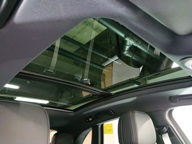Porsche MACAN 2023-05 184127-22
