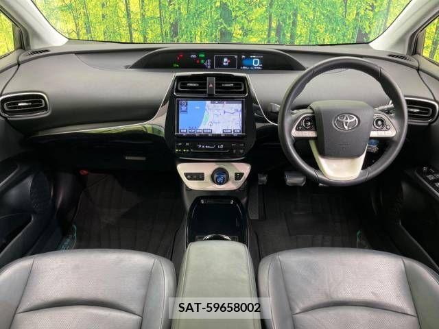 Toyota PRIUS 2017-12 322388-1