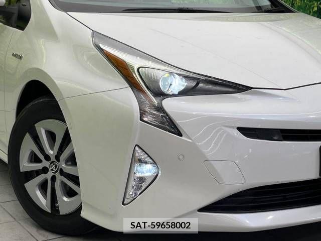Toyota PRIUS 2017-12 322388-12