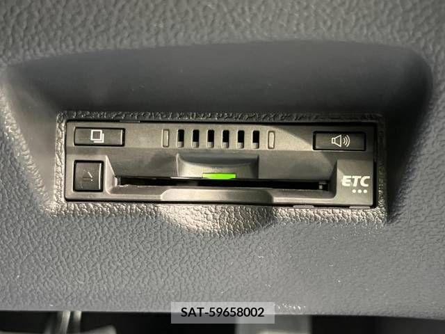 Toyota PRIUS 2017-12 322388-6