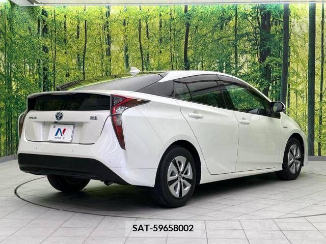 Toyota PRIUS 2017-12 322388-17