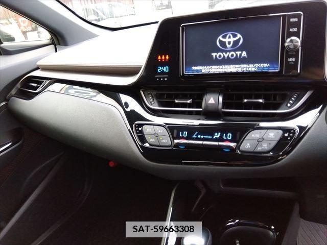 Toyota C-HR 2017-04 379585-9
