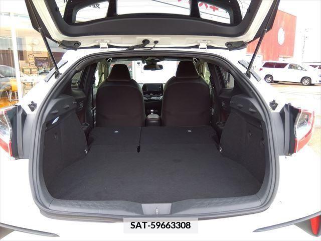 Toyota C-HR 2017-04 379585-6