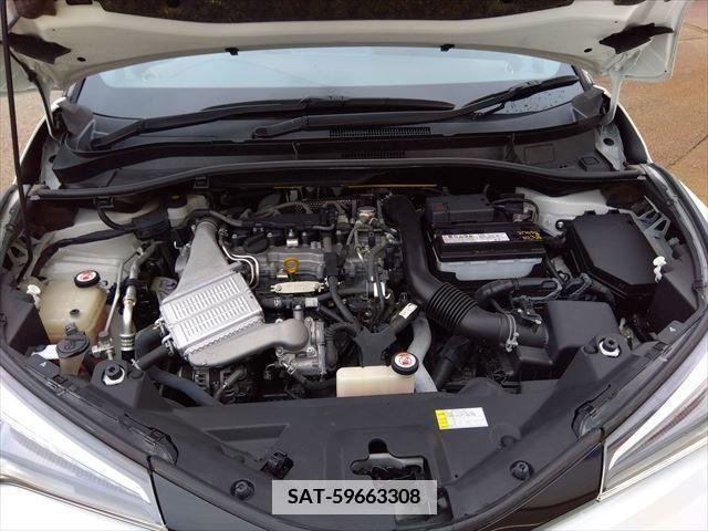 Toyota C-HR 2017-04 379585-17