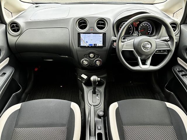 Nissan NOTE 2019-03 28679-1